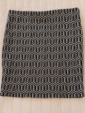 Forever 21 Black and White Geometric Pencil Skirt